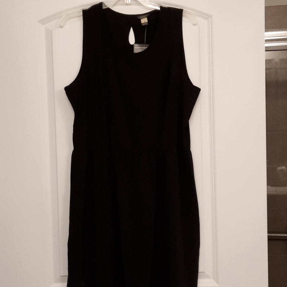 Eddie Bauer sleeveless dress